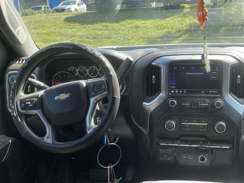 Used 2020 Chevrolet Silverado 2500 LT w/ Z71 Off-Road Package AWD/4WD image 11
