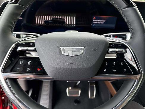 New 2026 Cadillac Vistiq Sport image 29