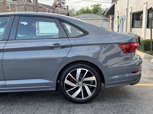 Used 2021 Volkswagen Jetta GLI FWD image 4