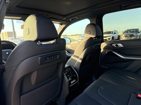 Used 2021 BMW X5 xDrive40i w/ Convenience Package image 12