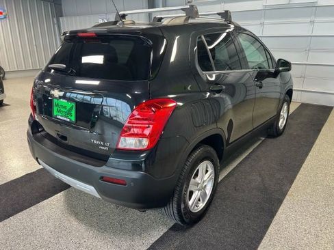 Used 2016 Chevrolet Trax LT w/ LT Convenience Package image 3