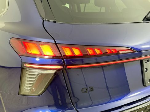 New 2026 Audi Q3 quattro 2.0T AWD/4WD image 13