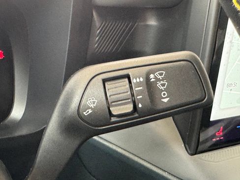 Used 2025 Ford Maverick Lobo AWD/4WD image 66