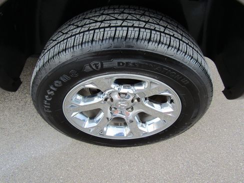 Used 2017 RAM 1500 Laramie image 10