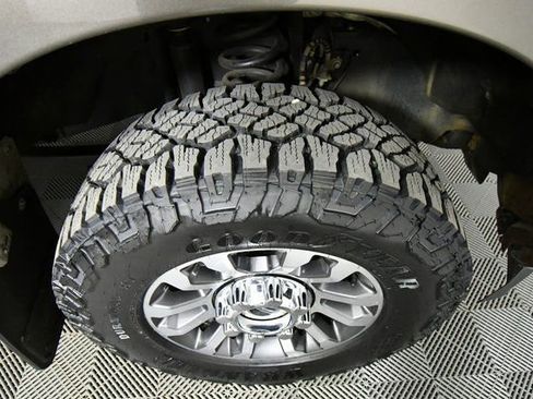 Used 2022 Ford F250 Lariat w/ Lariat Ultimate Package image 17