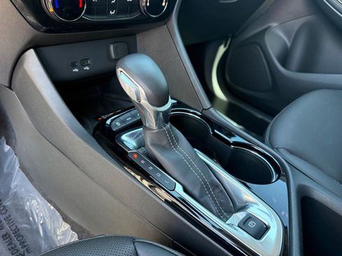Used 2024 Buick Encore GX Sport Touring w/ Advanced Technology Package AWD/4WD image 21