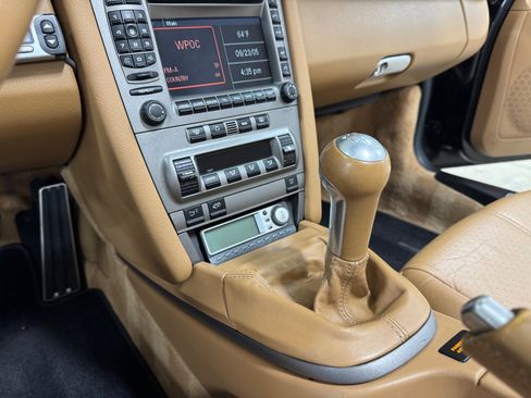 Used 2006 Porsche 911 Carrera RWD image 86