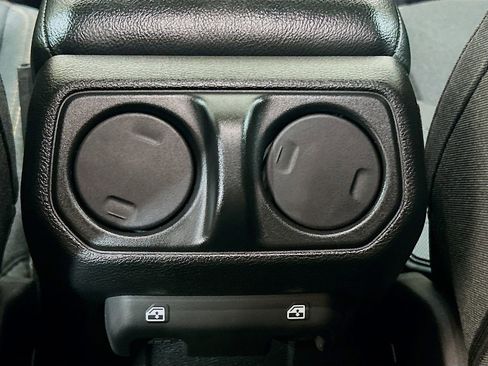 Used 2024 Jeep Gladiator Sport AWD/4WD image 21