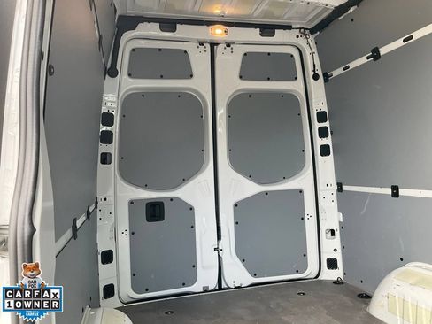 Used 2024 Mercedes-Benz Sprinter 2500 image 25