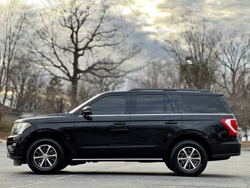 Used 2020 Ford Expedition XLT w/ Equipment Group 202A image 8