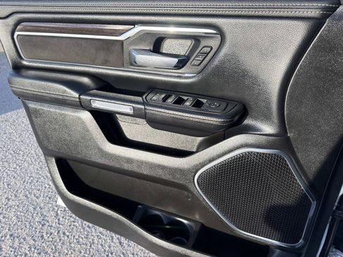 Used 2025 RAM 1500 Laramie AWD/4WD image 14
