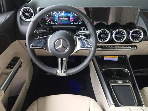 New 2026 Mercedes-Benz GLA 250 image 28