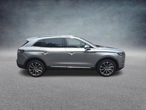 Used 2021 Lincoln Nautilus Reserve AWD/4WD image 11
