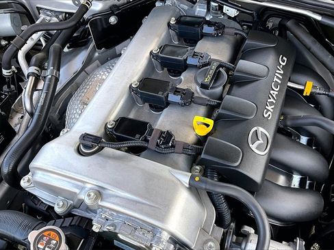 Used 2022 MAZDA MX-5 Miata Sport image 28