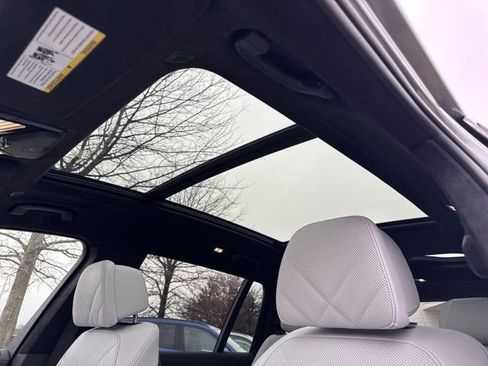 Certified 2024 BMW X7 xDrive40i image 9