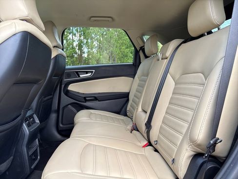 Used 2024 Ford Edge SEL AWD/4WD image 23