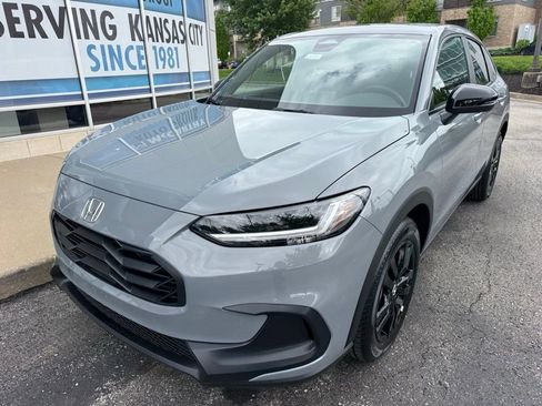 New 2026 Honda HR-V Sport image 3
