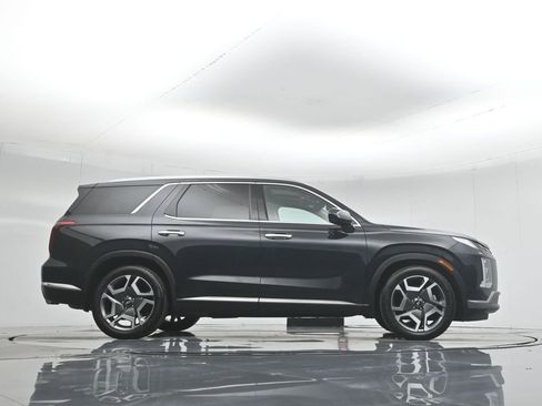 Used 2023 Hyundai Palisade Limited w/ Cargo Package image 50
