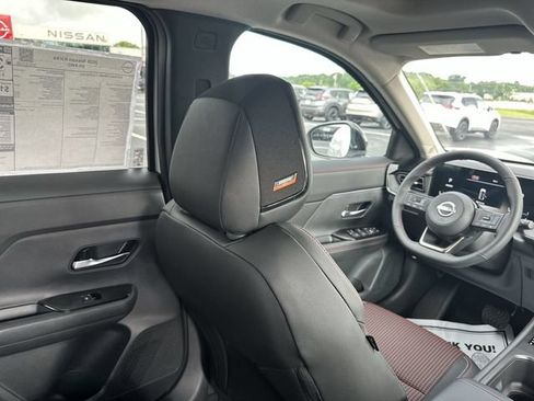 New 2026 Nissan Kicks SR w/ SR Premium Package AWD/4WD image 15