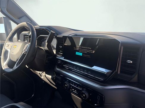 New 2026 Chevrolet Silverado 2500 LT image 17