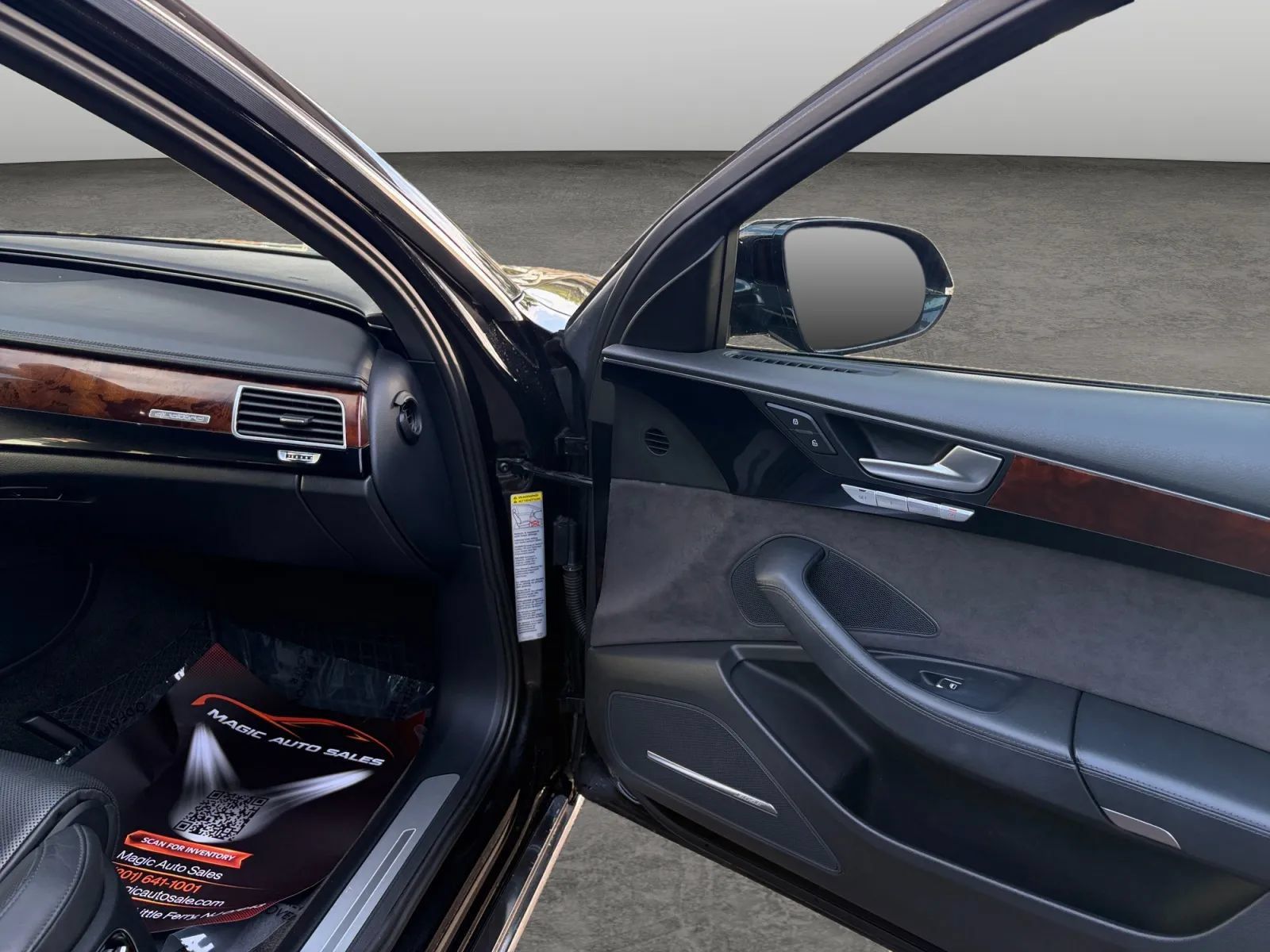 Used 2013 Audi A8 L 3.0T AWD/4WD image 19