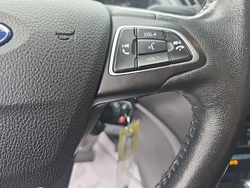 Used 2018 Ford Escape SEL FWD image 13