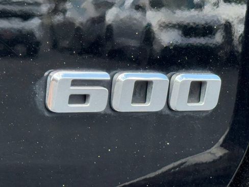 Certified 2022 Cadillac Escalade ESV Premium Luxury AWD/4WD image 13