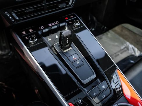 Used 2020 Porsche 911 Carrera S RWD image 18