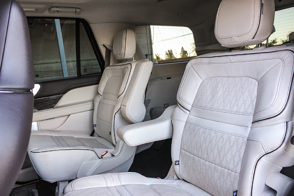 Used 2024 Lincoln Navigator Black Label AWD/4WD image 19