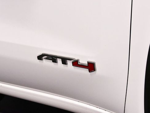 Used 2023 GMC Sierra 1500 AT4 w/ Technology Package AWD/4WD image 11