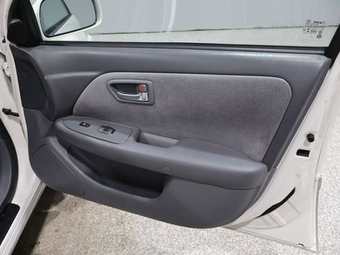 Used 2001 Toyota Camry LE image 23