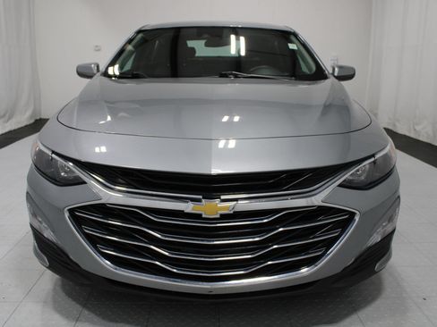 Used 2024 Chevrolet Malibu LT FWD image 3