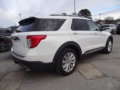 Used 2023 Ford Explorer Limited w/ Limited Technology Package image 6