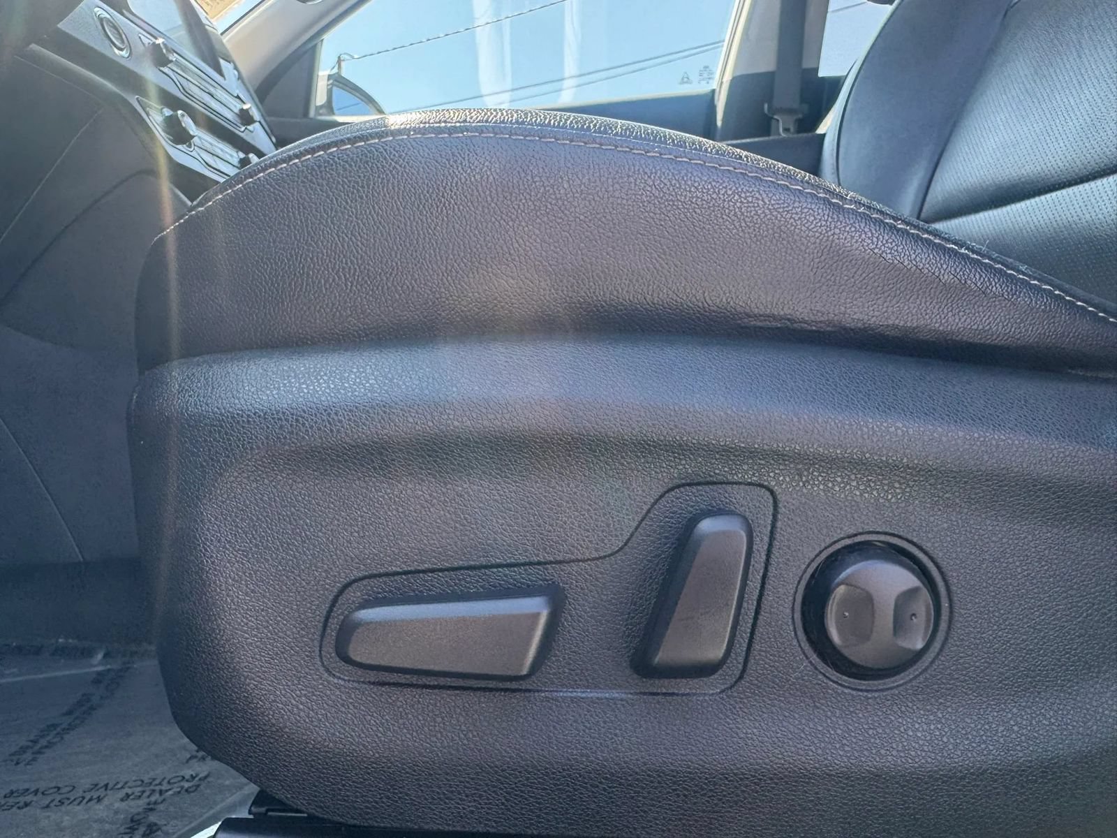 Used 2017 Kia Niro Touring w/ Advanced Technology Package FWD image 20