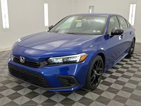 Used 2023 Honda Civic Sport image 8