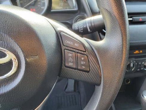 Used 2017 Toyota Yaris iA image 23