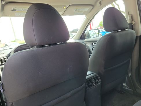 Used 2019 Nissan Rogue SV AWD/4WD image 20