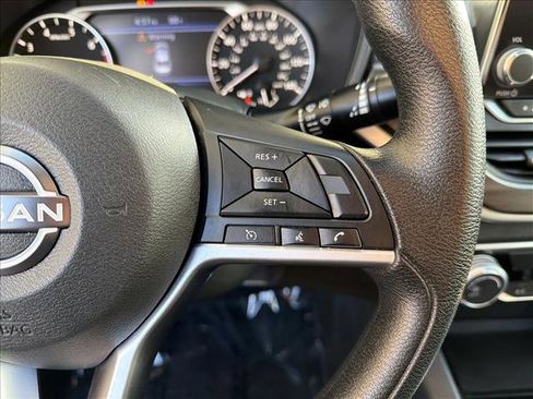 Used 2024 Nissan Altima 2.5 SV image 16