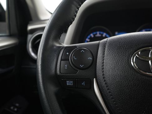 Used 2018 Toyota RAV4 XLE AWD/4WD image 24