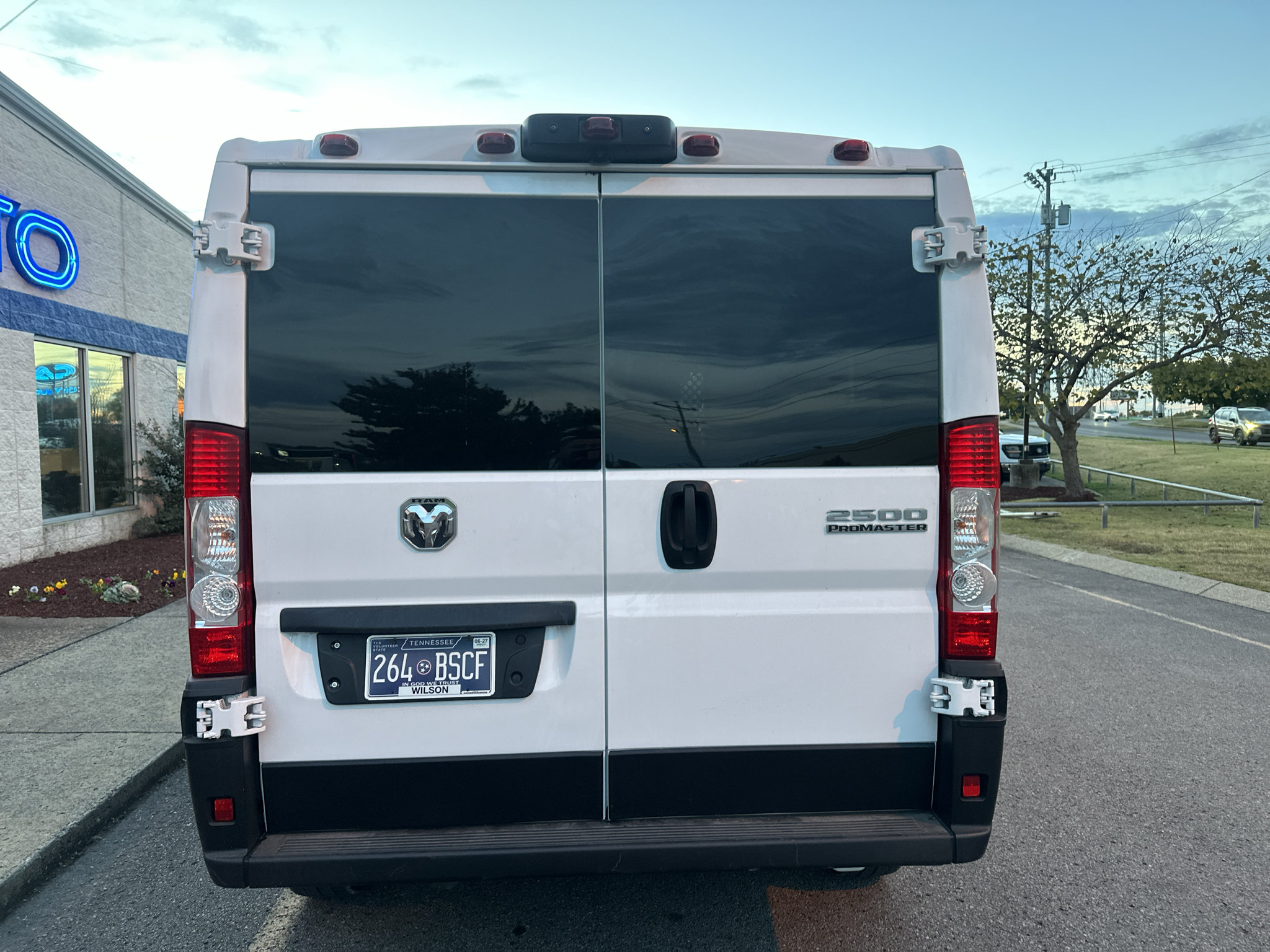 Used 2025 RAM ProMaster 2500 w/ U-Haul Equipment Group FWD image 5