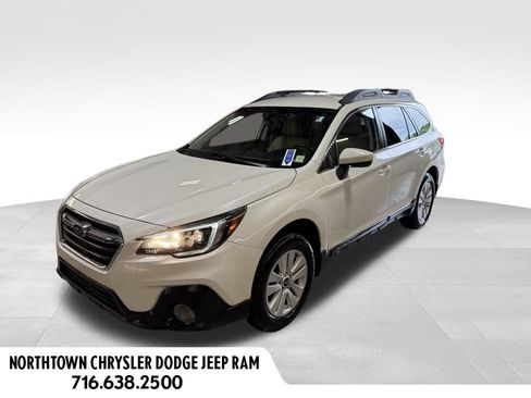 Used 2019 Subaru Outback 2.5i Premium AWD/4WD image 1