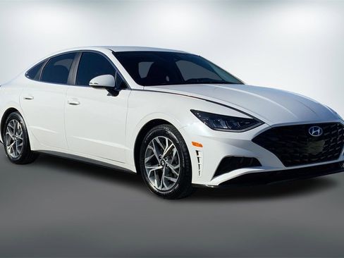 Used 2023 Hyundai Sonata SEL w/ Preferred Accessory Package image 3