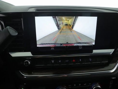 Used 2024 GMC Sierra 3500 SLE w/ SLE Convenience Package image 24