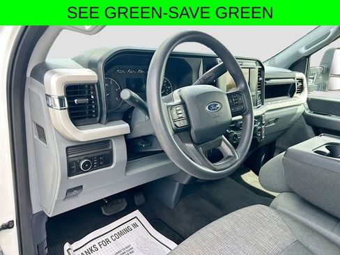 Certified 2025 Ford F250 XLT AWD/4WD image 13