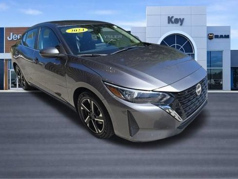 Used 2024 Nissan Sentra SV FWD image 3