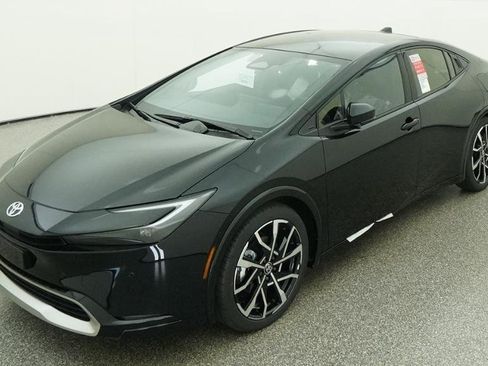 New 2026 Toyota Prius Plug-In Hybrid FWD image 35