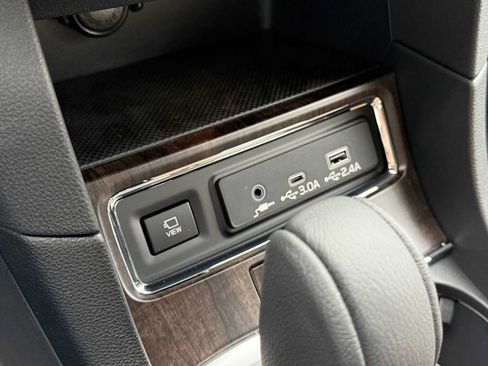 New 2026 Subaru Ascent Touring AWD/4WD image 19