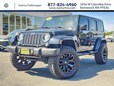 Used 2016 Jeep Wrangler Unlimited Sahara w/ Connectivity Group AWD/4WD image 1