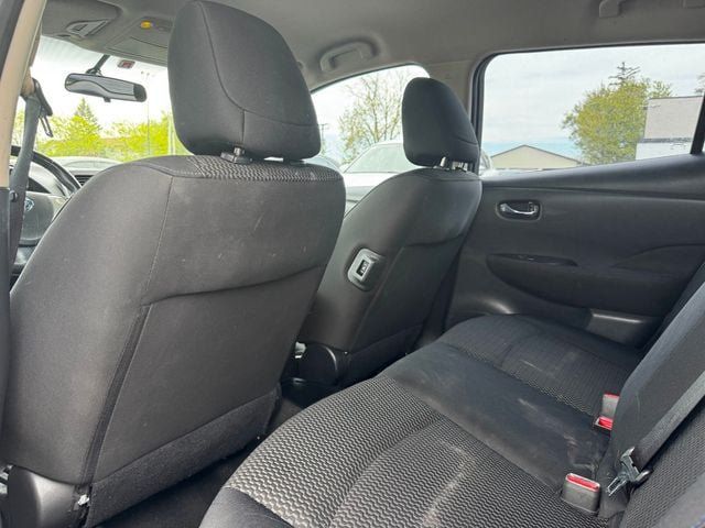 Used 2014 Nissan Leaf S w/ Charge Package FWD image 11
