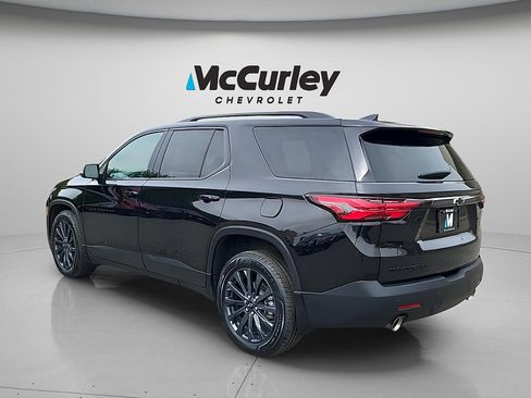 Used 2023 Chevrolet Traverse RS w/ LPO, Floor Liner Package AWD/4WD image 5